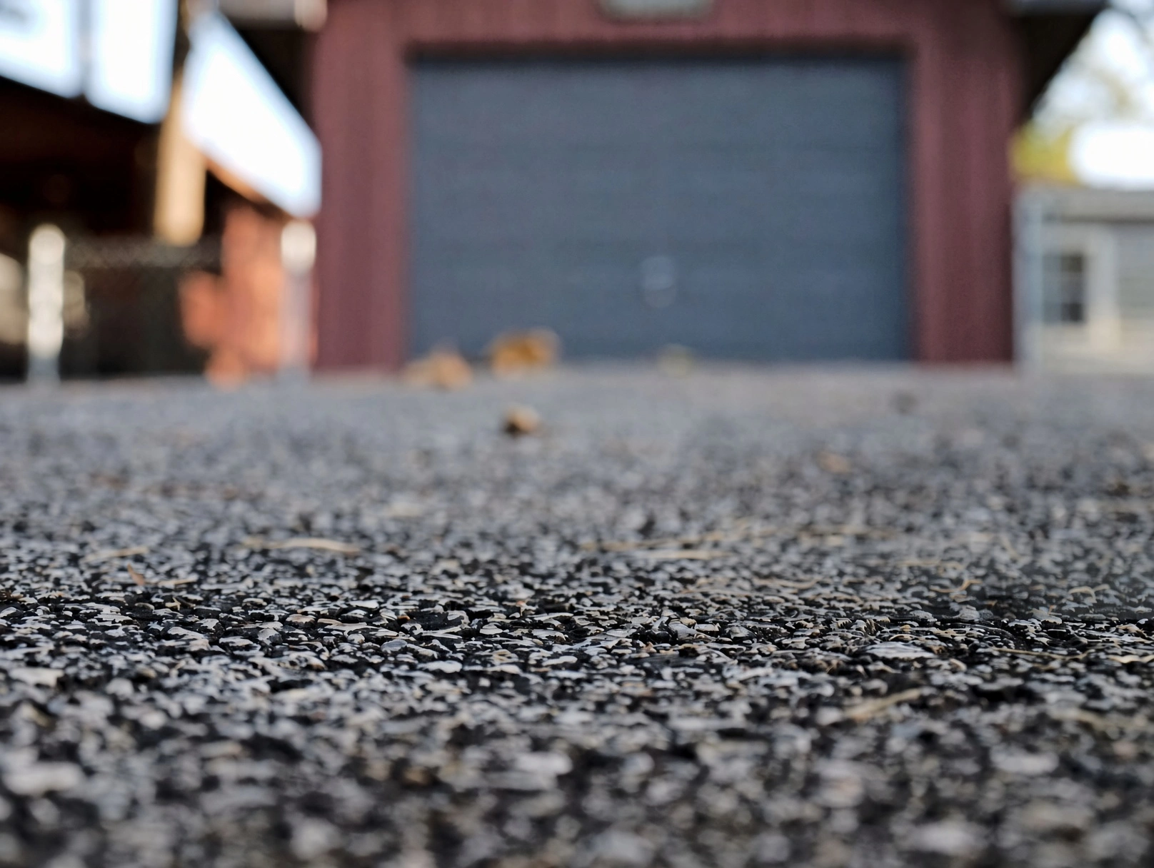 Tar and chip driveway paving on a rural road near Knoxville TN